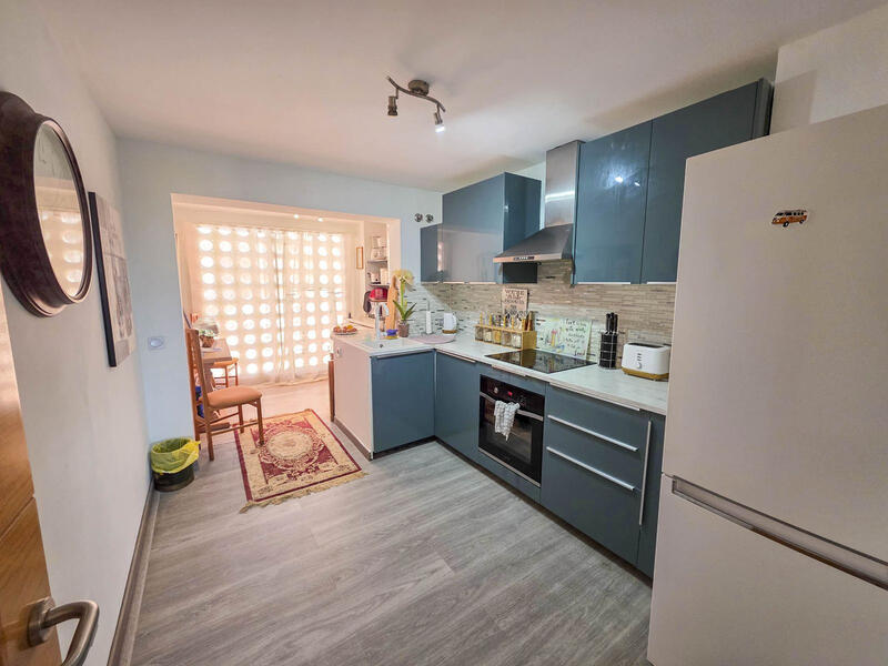 3 спальная комната квартира продается