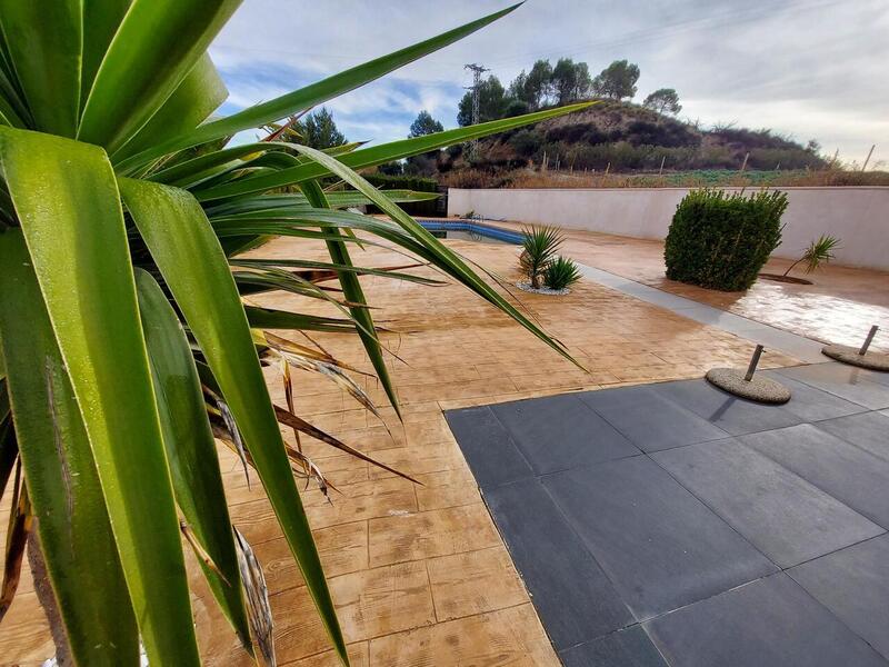 4 bedroom Country House for sale