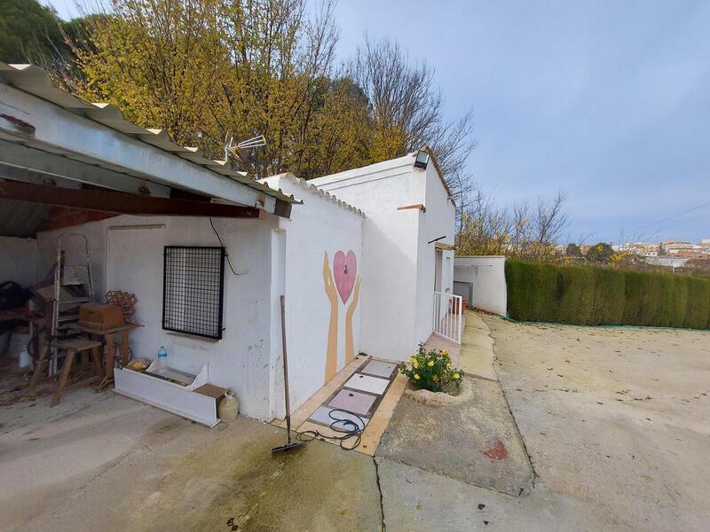 4 bedroom Country House for sale