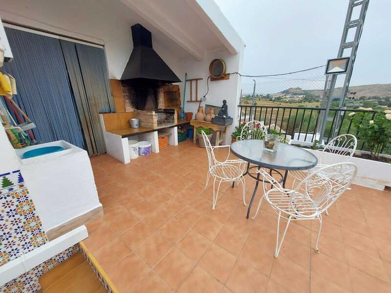 2 bedroom Country House for sale