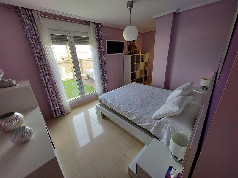 3 bedroom Apartment for sale