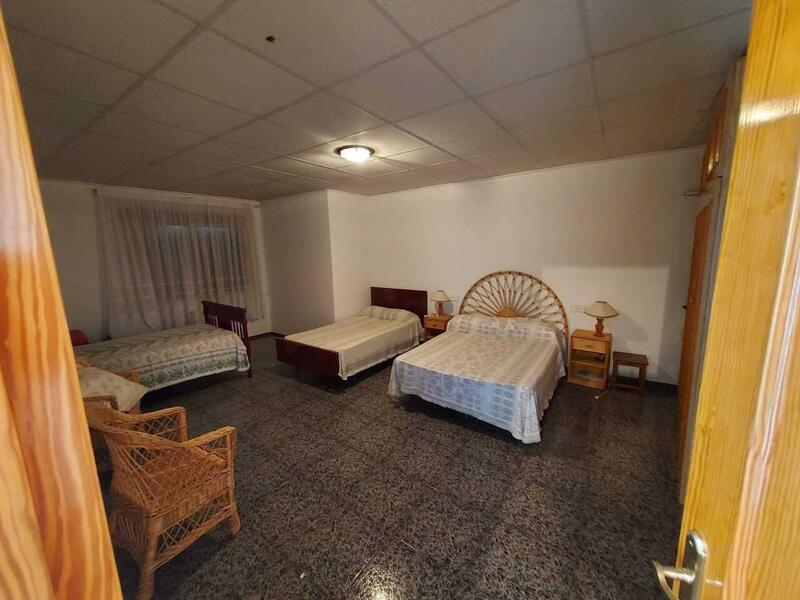 8 bedroom Country House for sale