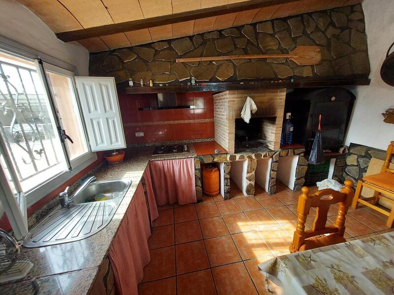 3 bedroom Country House for sale