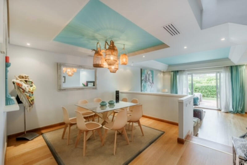 4 bedroom Townhouse for sale