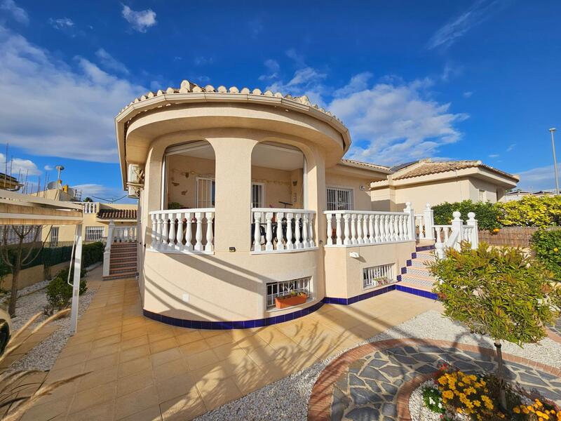 3 bedroom Villa for sale