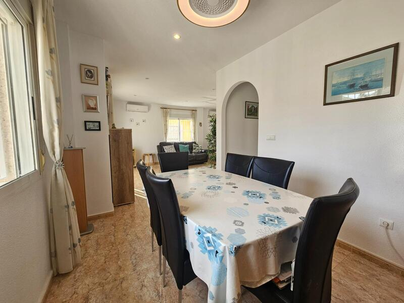 3 bedroom Villa for sale