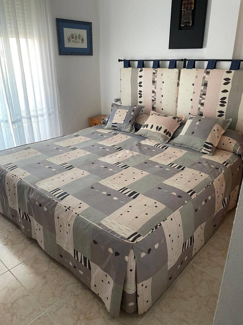 2 спальная комната городская тюрьма продается