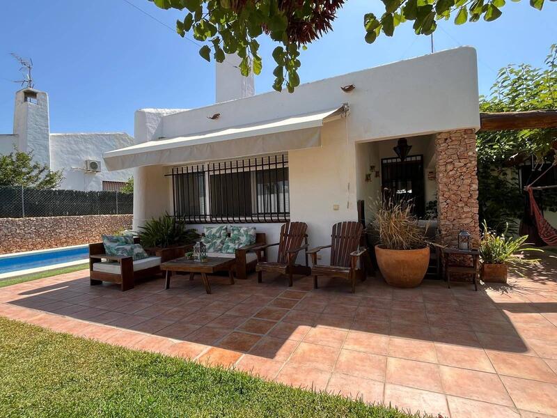 4 bedroom Villa for sale