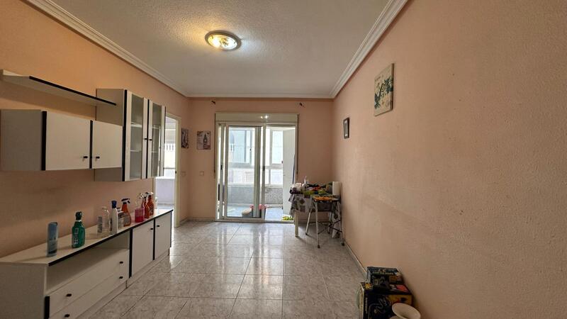 Lejlighed til salg i Torrevieja, Alicante