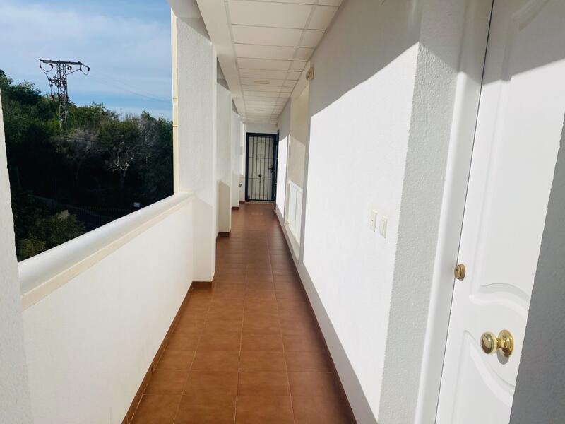 2 slaapkamer Appartement Te koop 2 slaapkamer Appartement Te koop