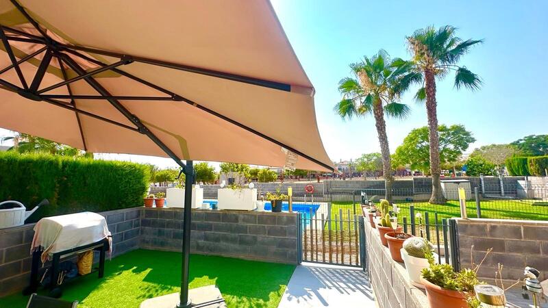 2 bedroom Townhouse for sale 2 bedroom Townhouse for sale