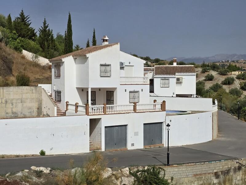 3 bedroom Villa for sale 3 bedroom Villa for sale