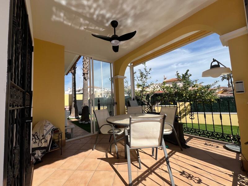 3 Cuarto Villa en venta