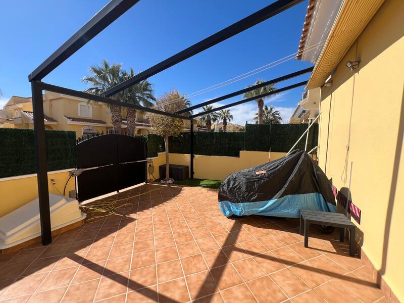 3 Cuarto Villa en venta
