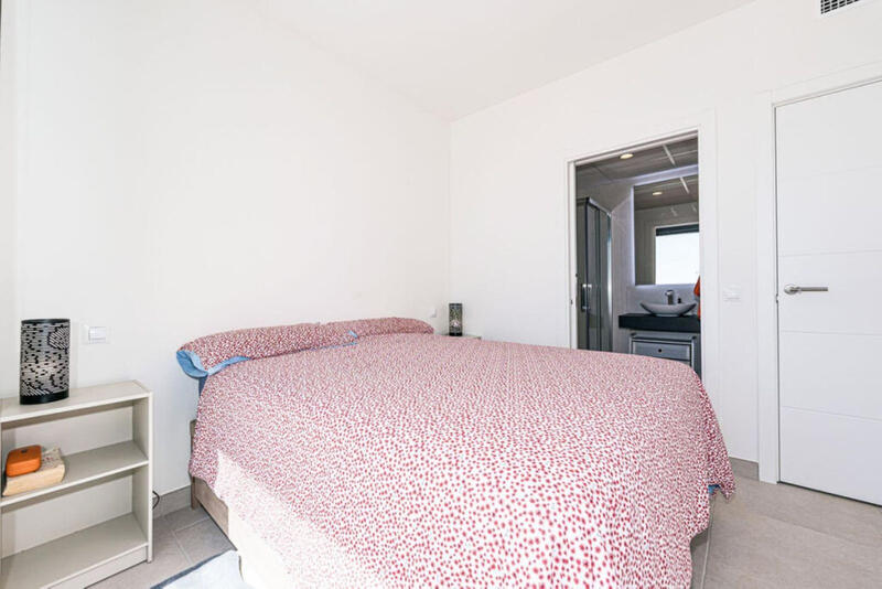 4 Cuarto Adosado en venta