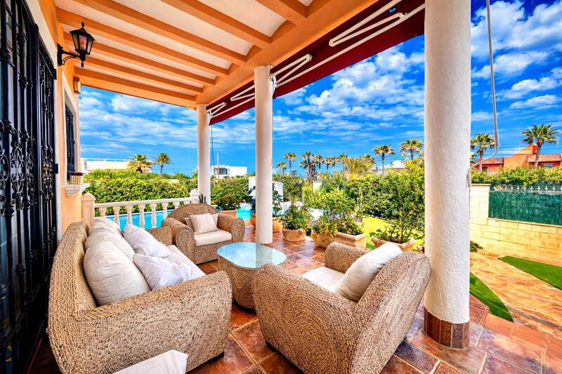 6 bedroom Villa for sale