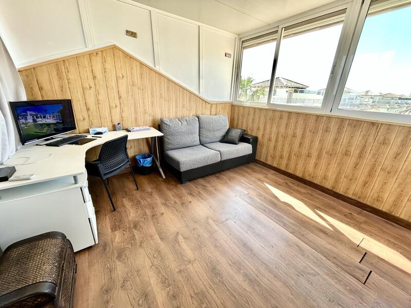 2 slaapkamer Appartement Te koop