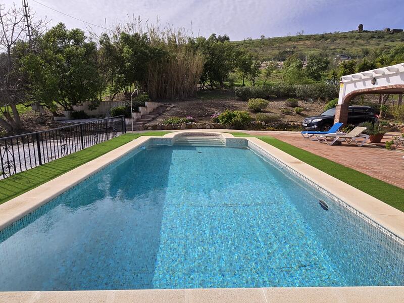 3 спальная комната вилла продается