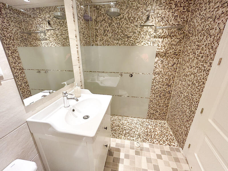 2 slaapkamer Appartement Te koop