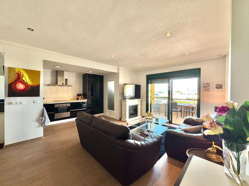 2 bedroom Apartment for sale