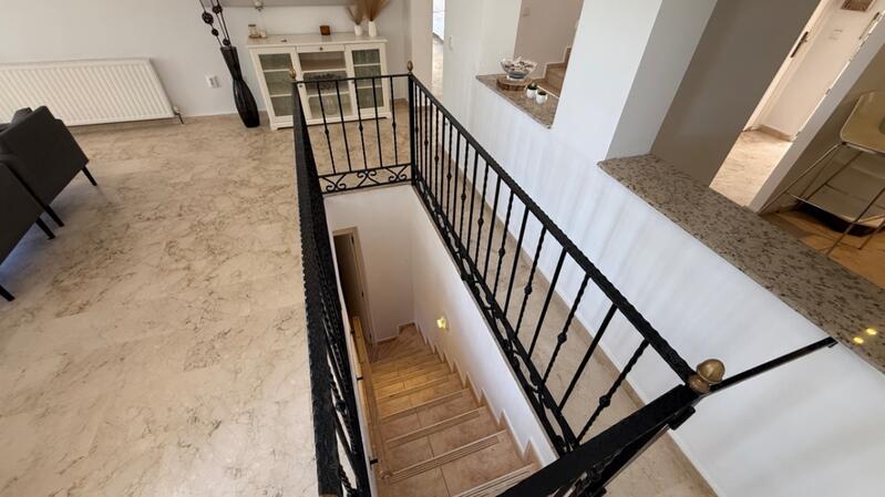 4 soverom Villa til salgs 4 soverom Villa til salgs