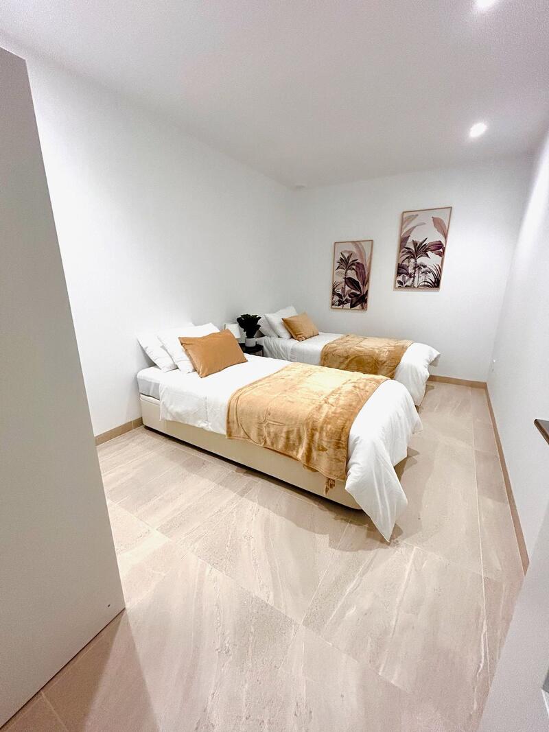 3 спальная комната вилла продается