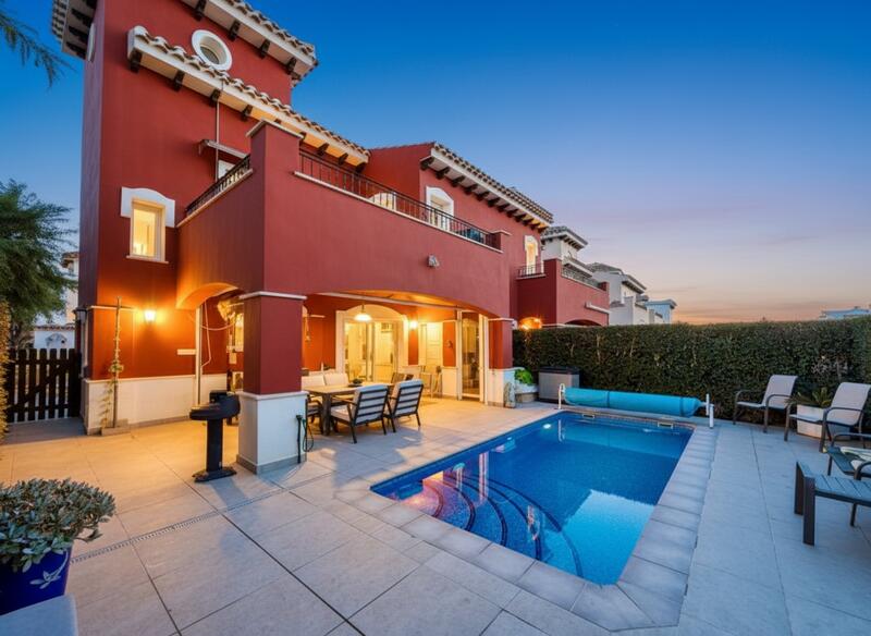 Villa en venta en Mar Menor Golf Resort, Murcia