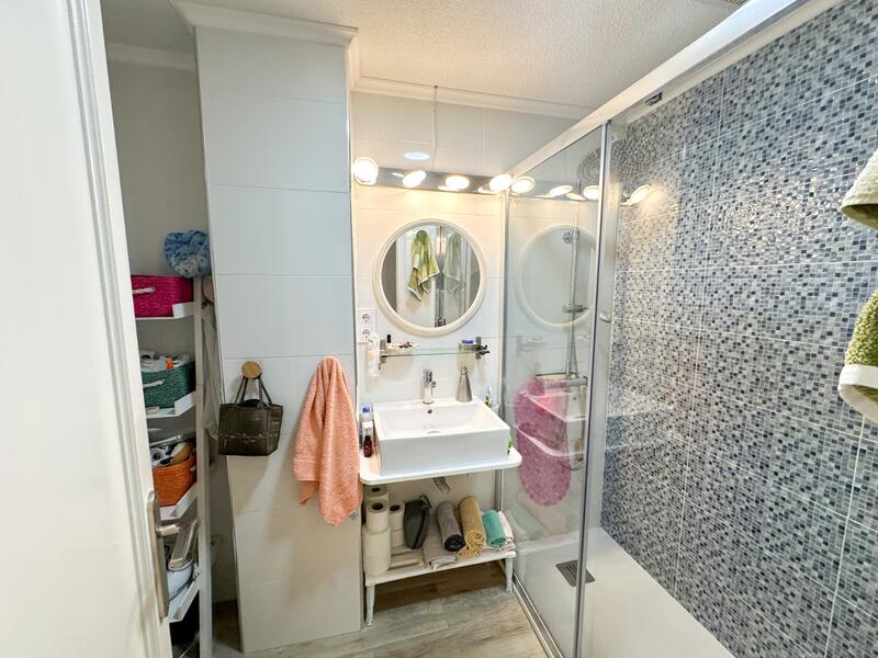 2 slaapkamer Appartement Te koop