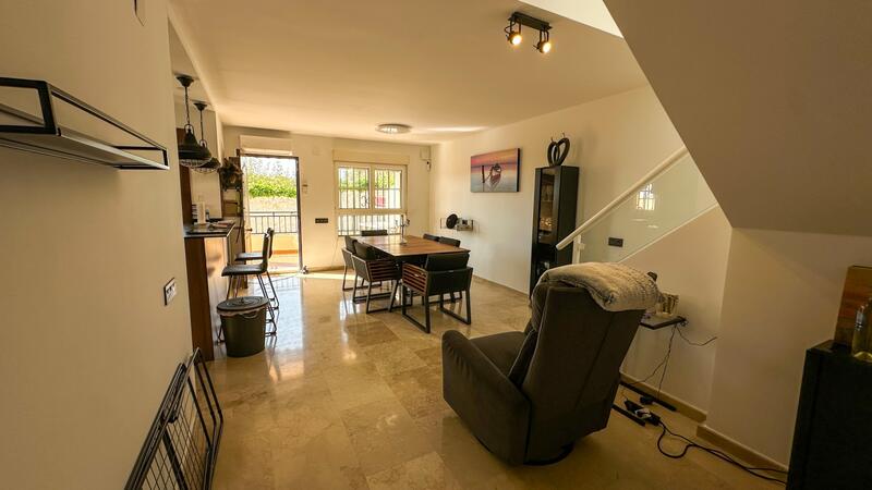 3 Schlafzimmer Duplex zu verkaufen