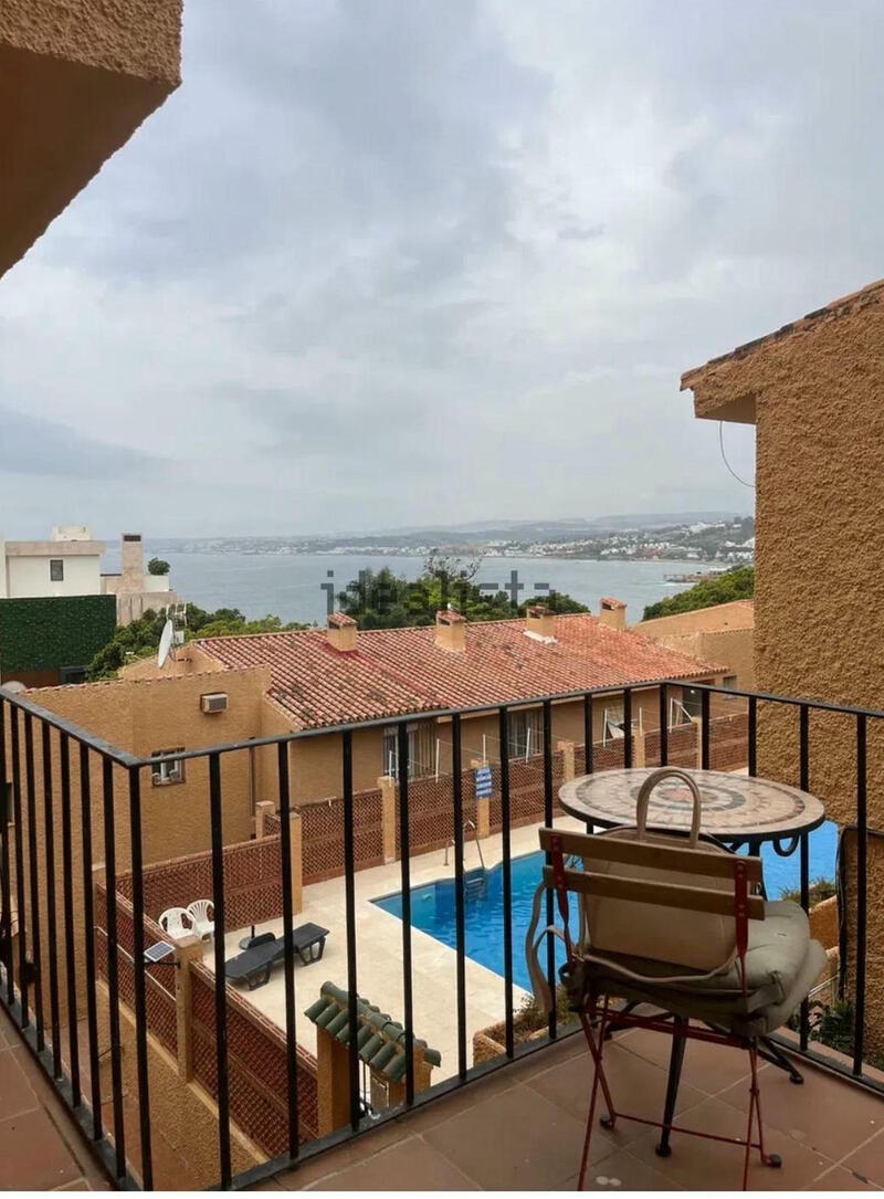 Apartamento en venta en Estepona, Málaga