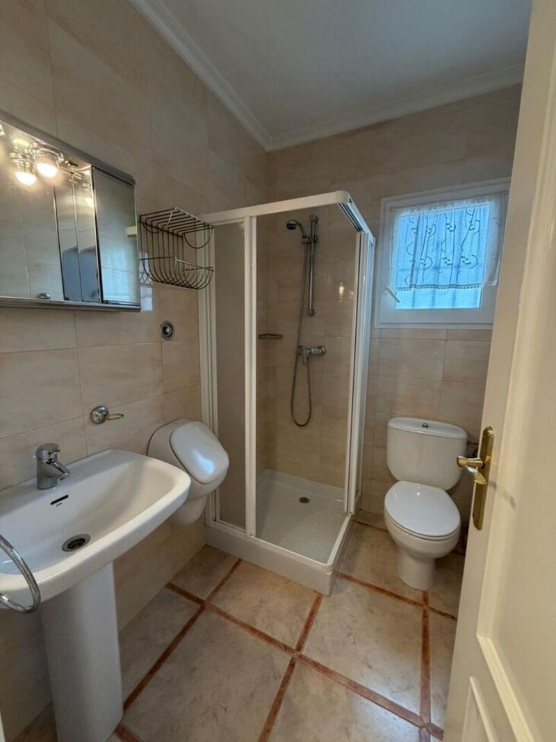 5 bedroom Villa for sale