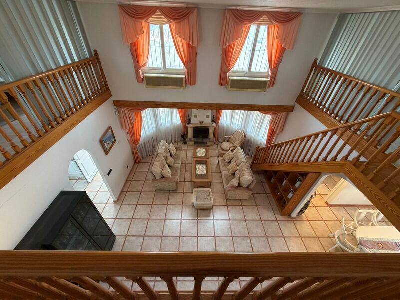 5 bedroom Villa for sale