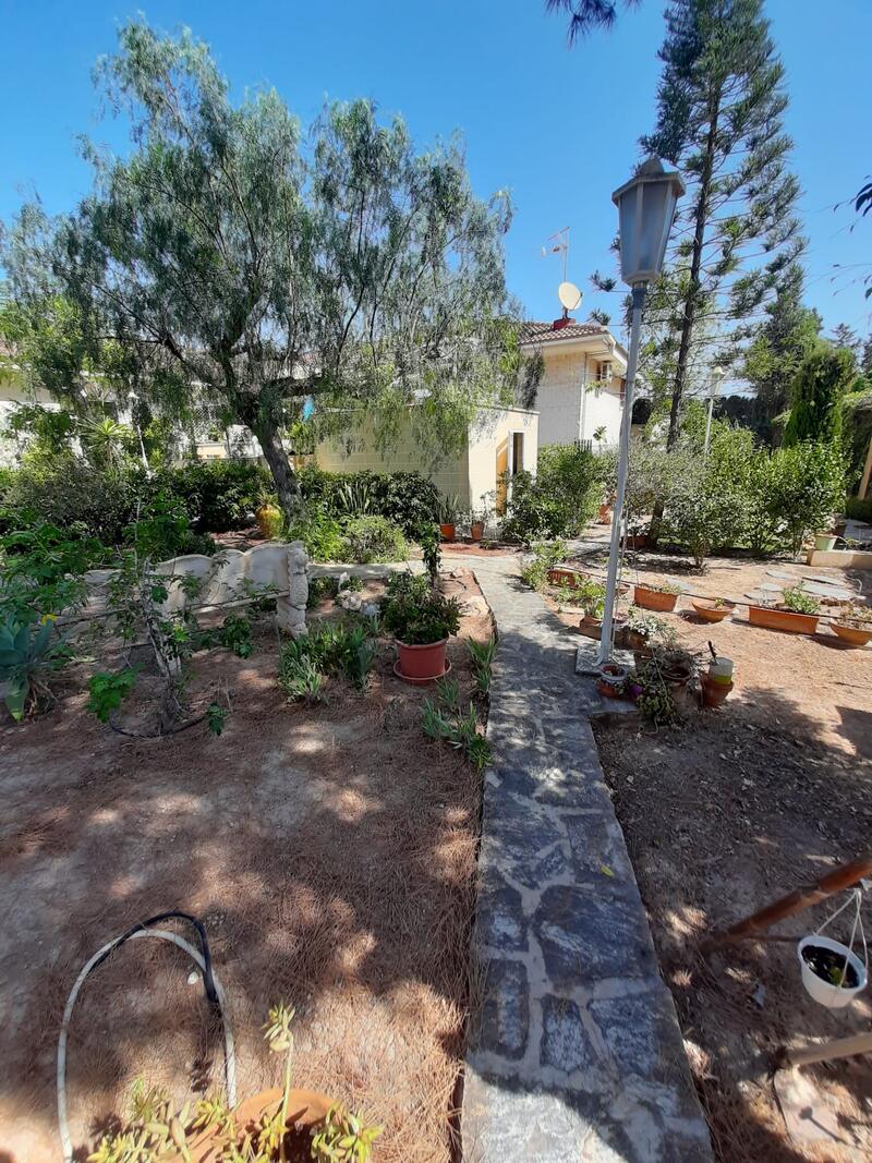 5 bedroom Villa for sale