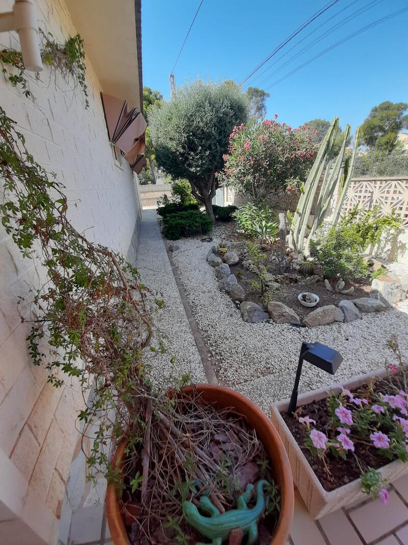 5 bedroom Villa for sale