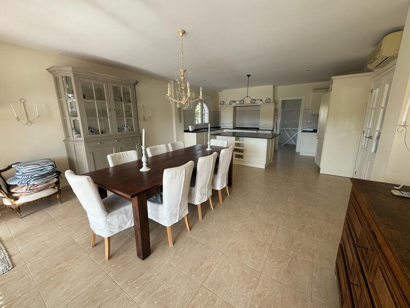 4 slaapkamer Villa Te koop