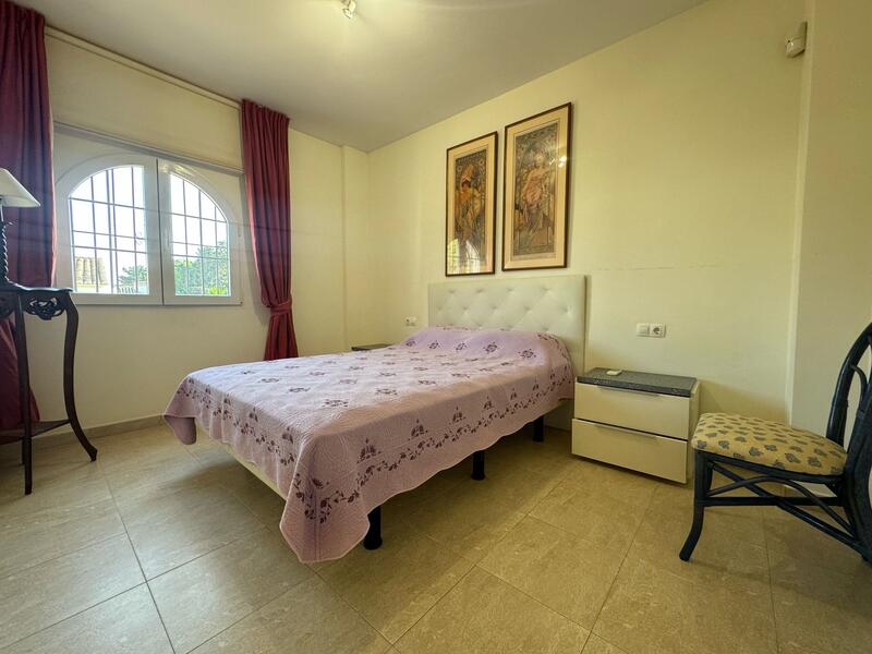 4 slaapkamer Villa Te koop