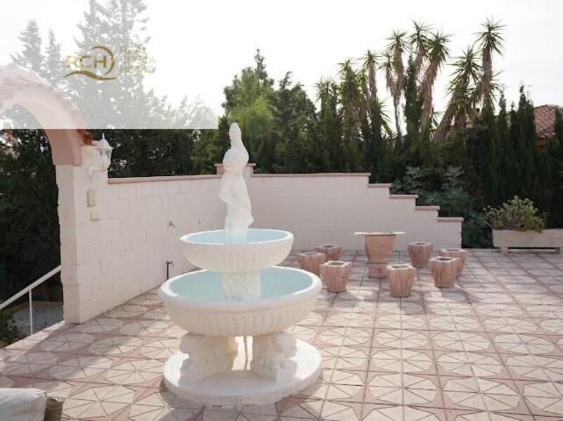 6 chambre Villa à vendre