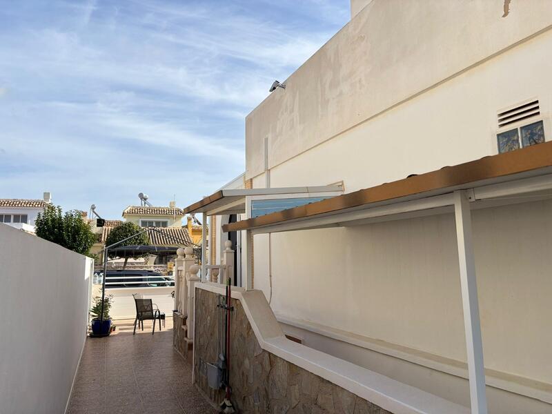 3 Cuarto Villa en venta