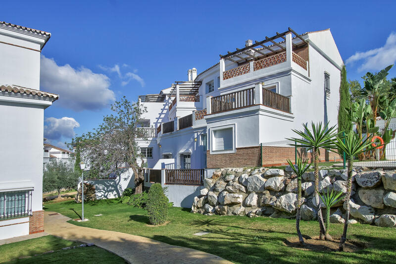Villa for sale in Golf Santa Maria, Málaga