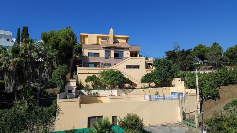 Villa for sale in Salobreña, Granada