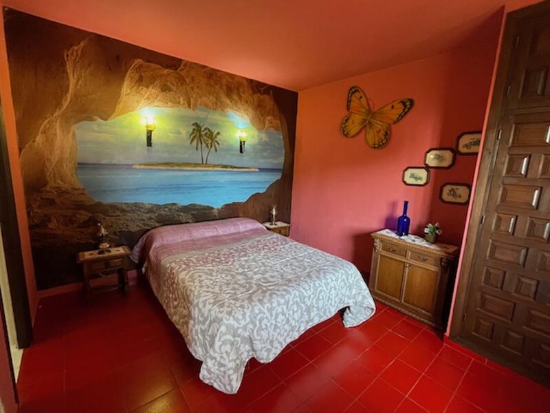 8 Cuarto Villa en venta