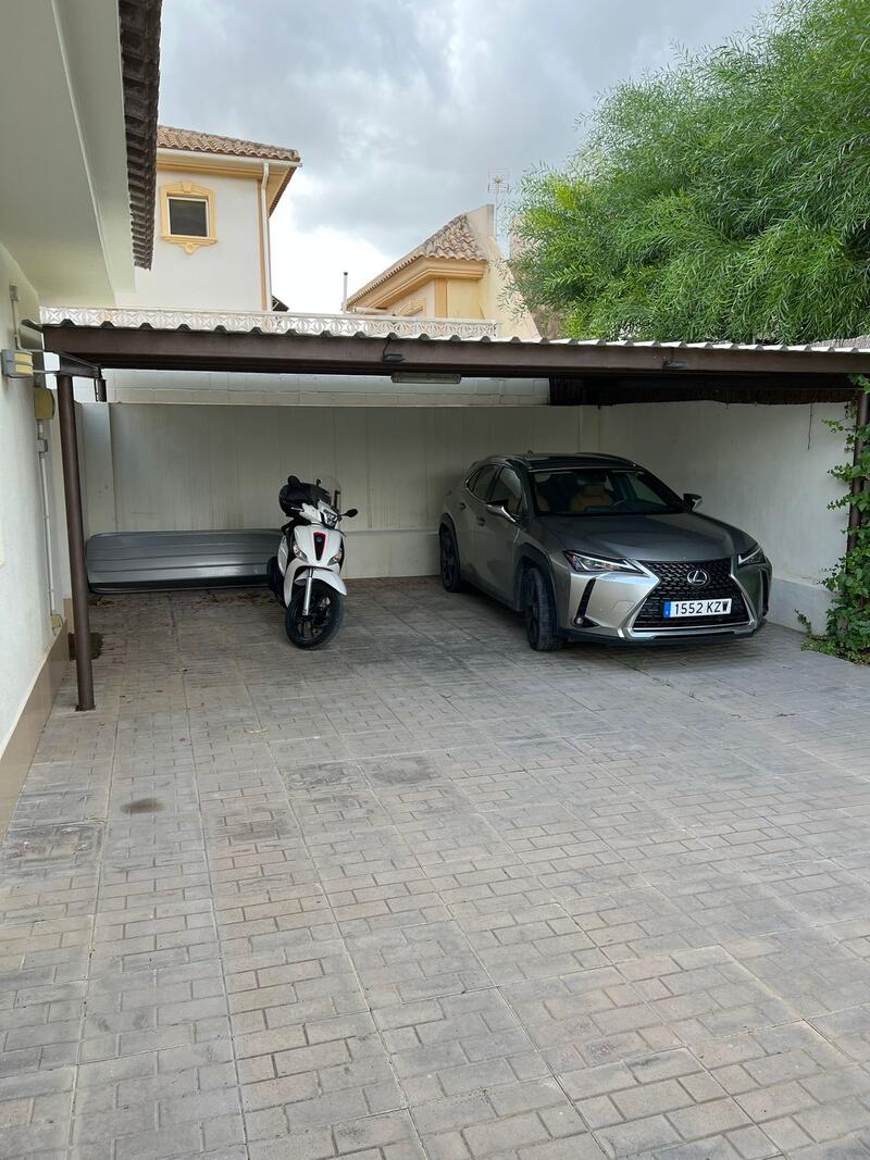 4 Schlafzimmer Villa zu verkaufen