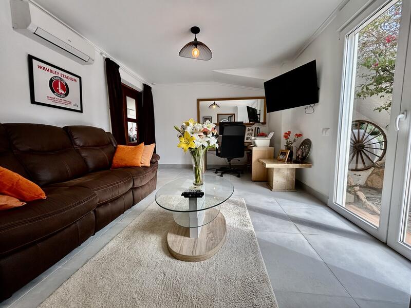 6 Cuarto Villa en venta