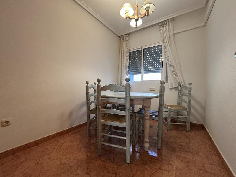 4 bedroom Townhouse for sale