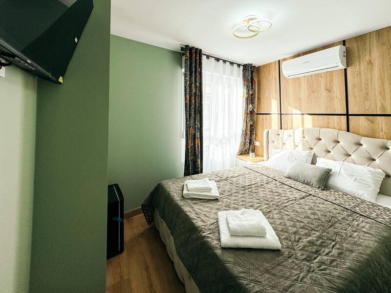 12 chambre Local Commercial à vendre