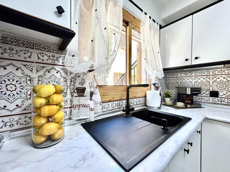 2 bedroom Townhouse for sale