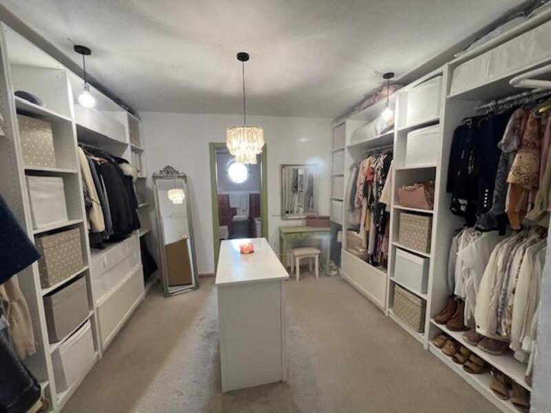 3 soveværelse Landsted til salg