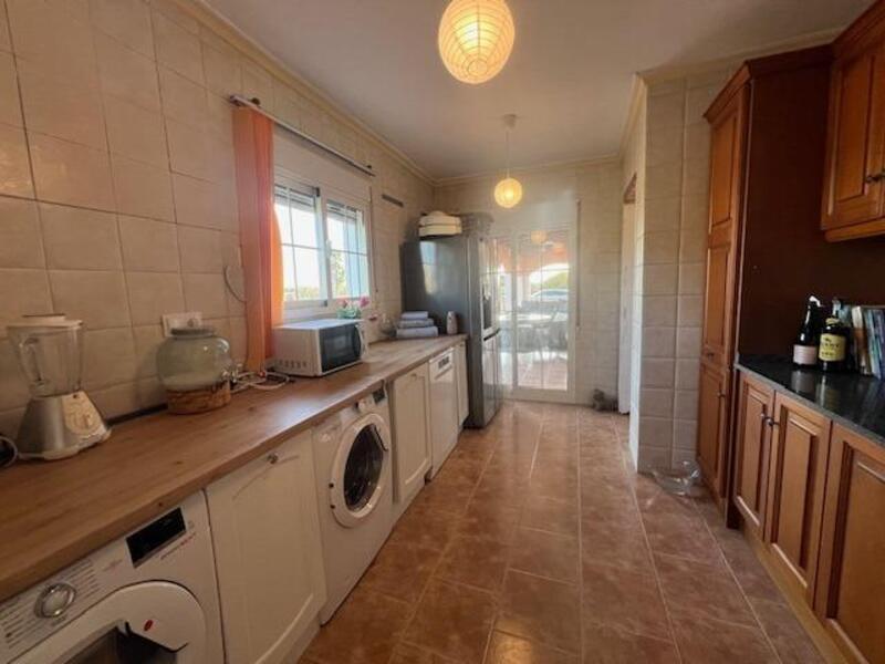 3 soveværelse Landsted til salg