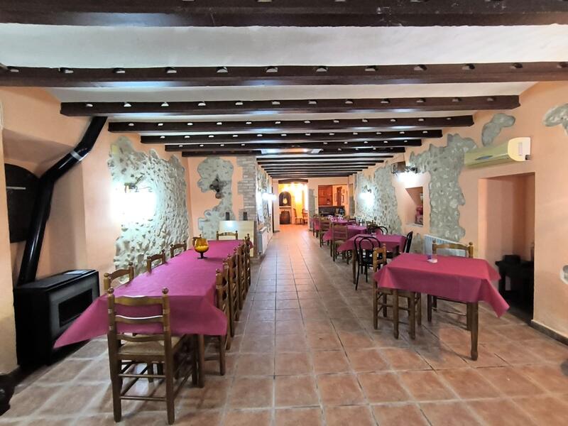 22 soverom Forretningseiendom til salgs