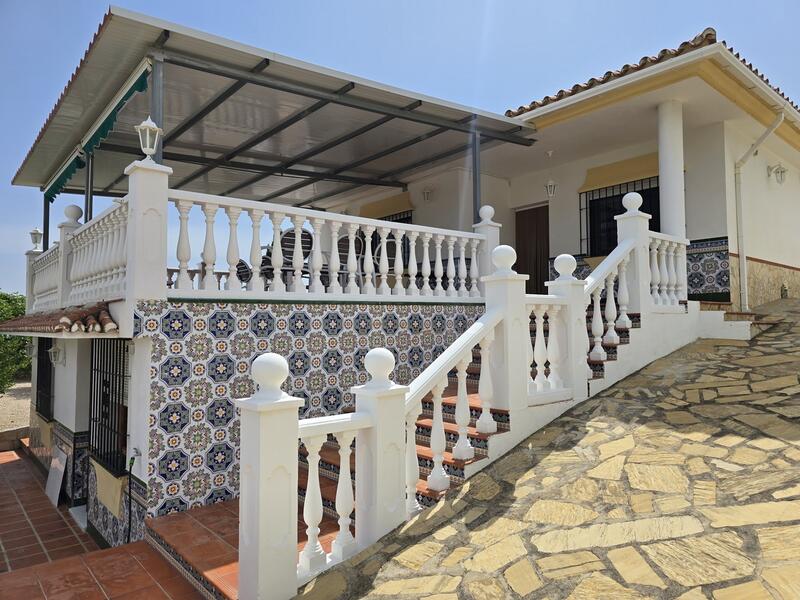 4 bedroom Villa for sale